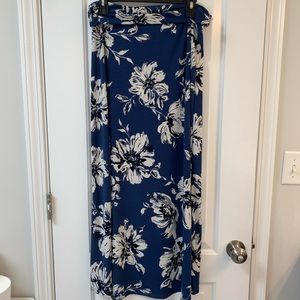 Le Les L Blue Floral Maxi Skirt